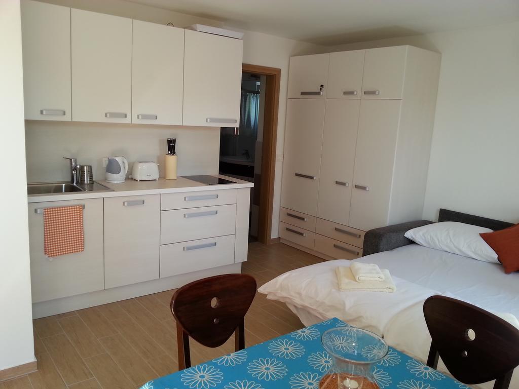 Summer Delight Apartments Savudrija Esterno foto