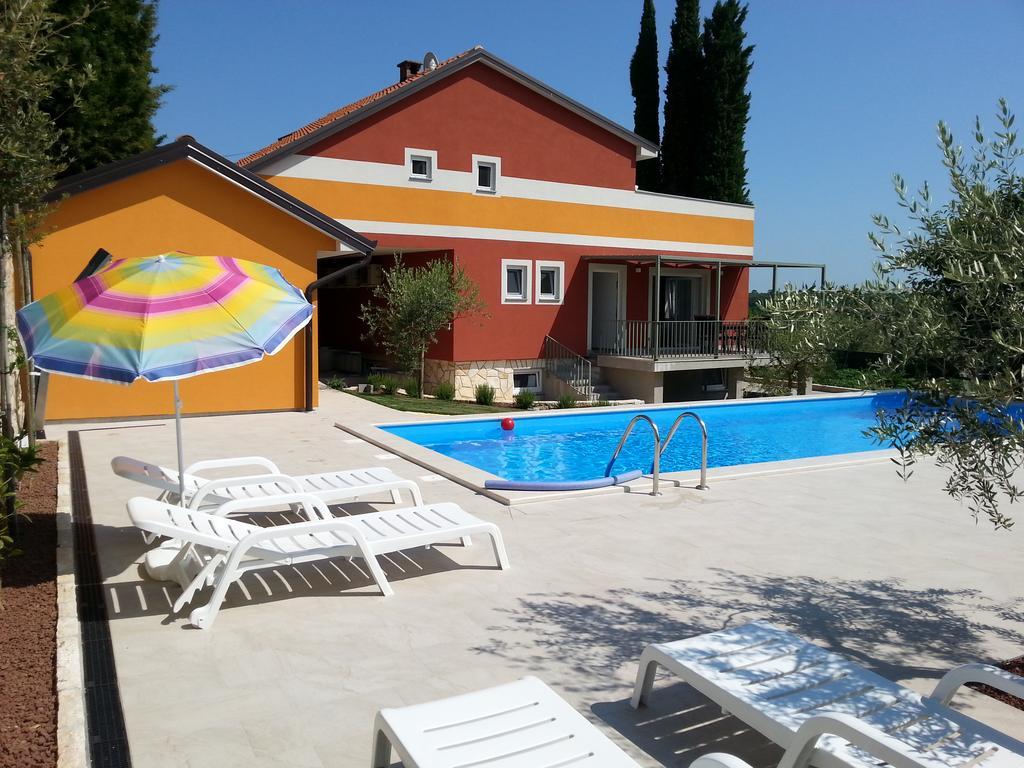 Summer Delight Apartments Savudrija Esterno foto