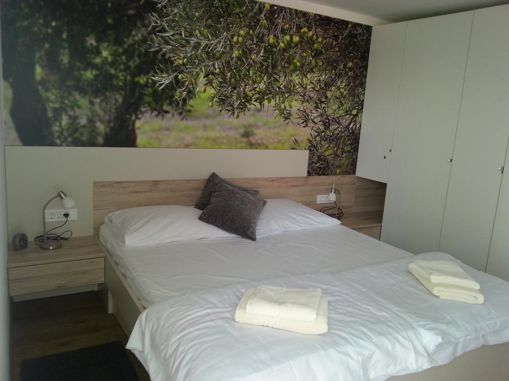 Summer Delight Apartments Savudrija Esterno foto